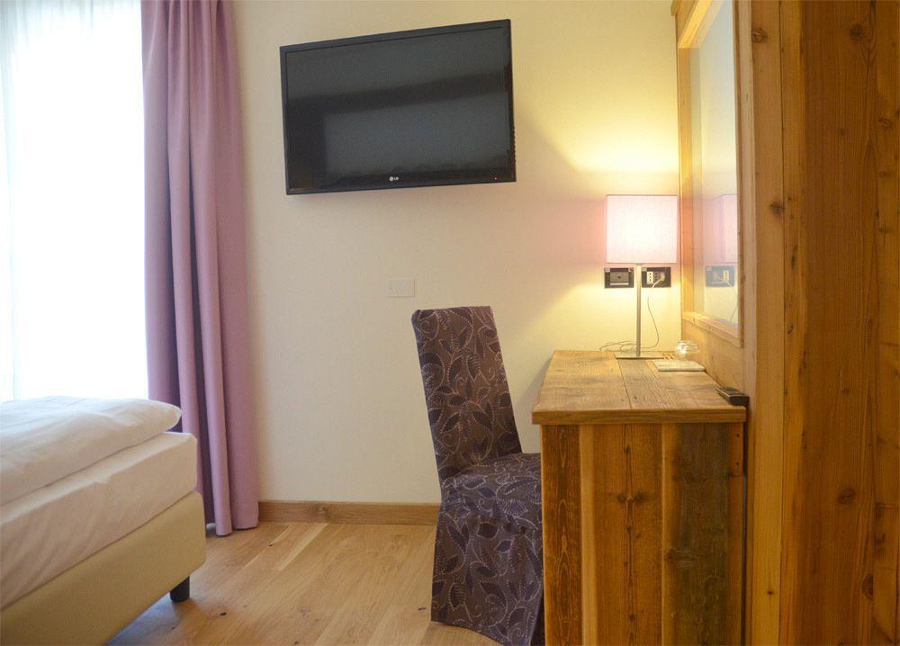 Alpholiday Dolomiti Wellness & Family Hotel ดิมาโร ภายนอก รูปภาพ