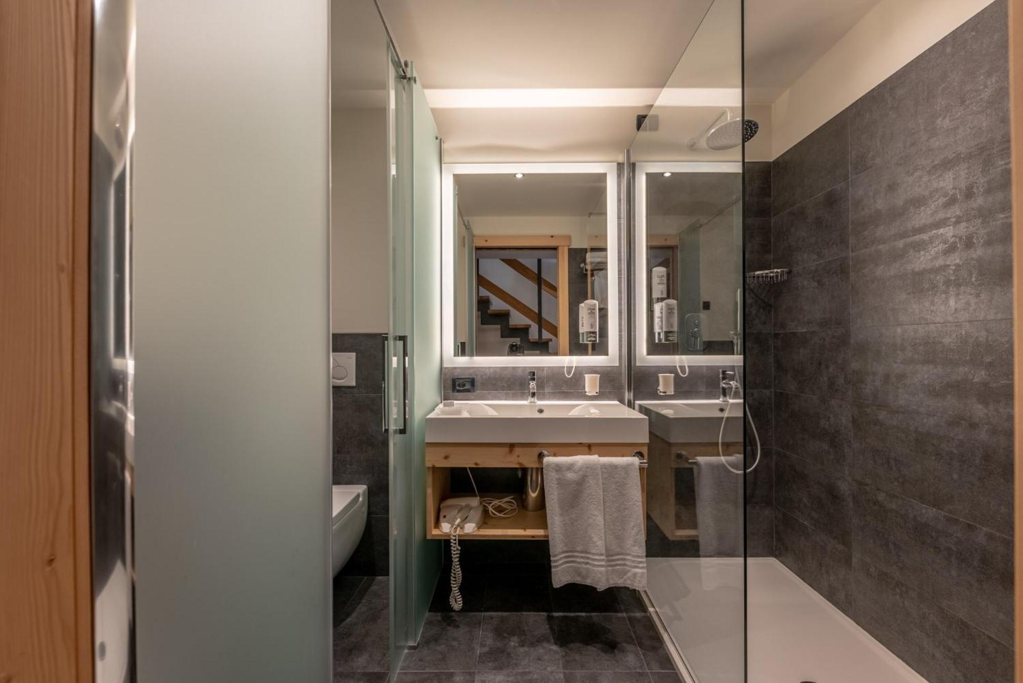 Alpholiday Dolomiti Wellness & Family Hotel ดิมาโร ห้อง รูปภาพ