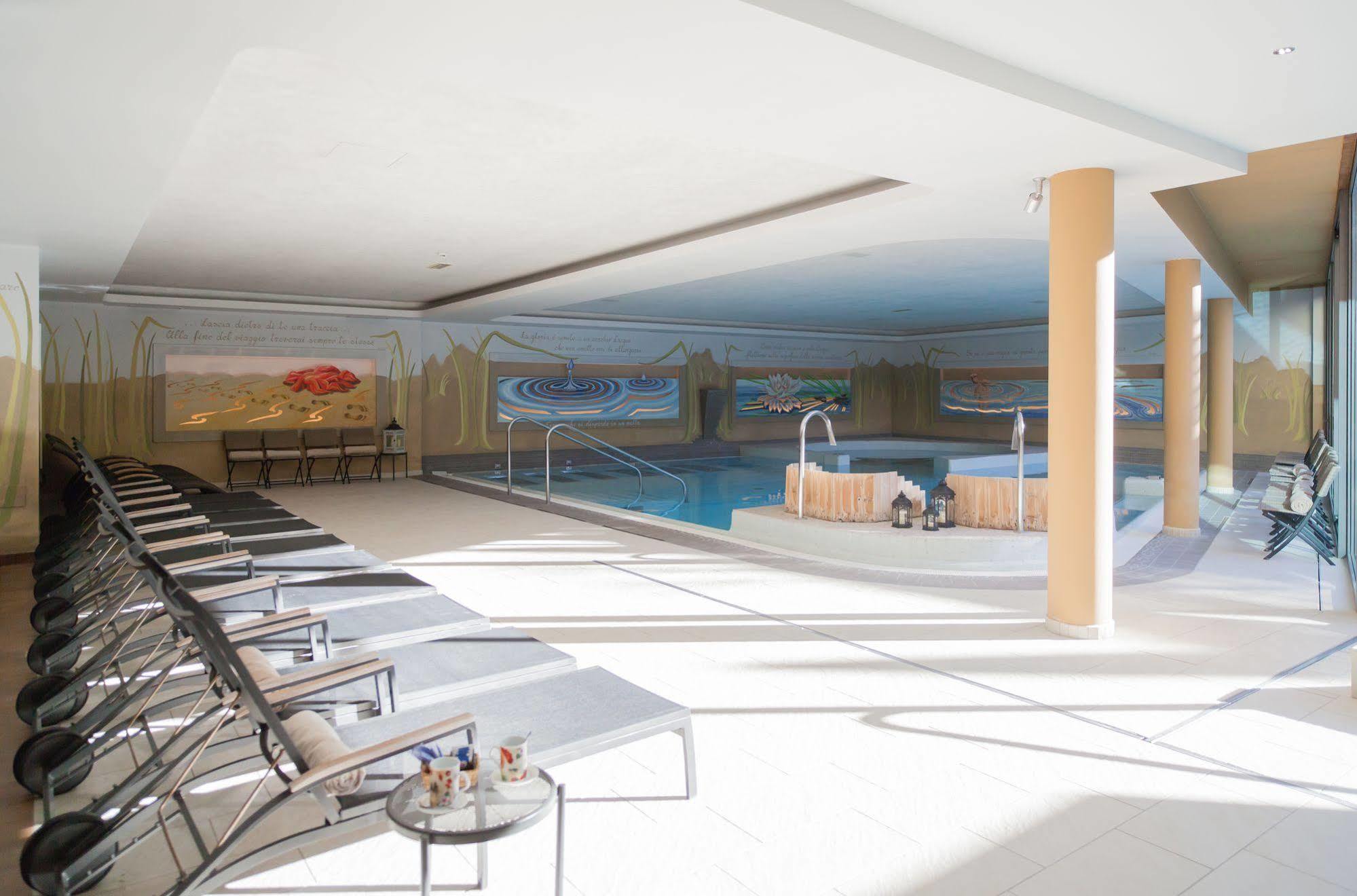 Alpholiday Dolomiti Wellness & Family Hotel ดิมาโร ภายนอก รูปภาพ